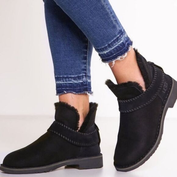 Ugg McCay Ankle Boots